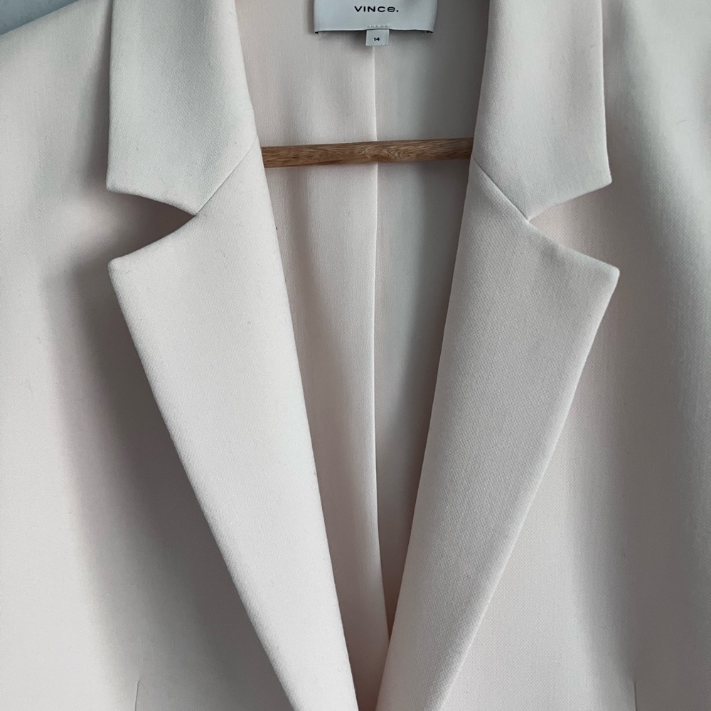 VINCE Shrunken Elegant Cream Blazer Size 14 - Picture 3 of 13